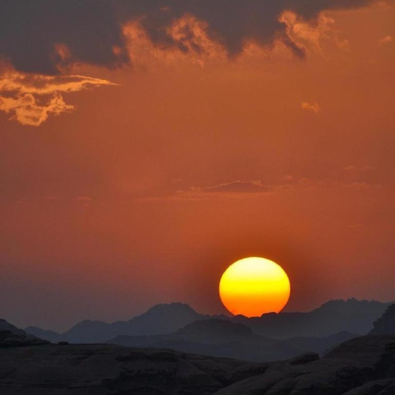 Wadi Rum Bubble Tent & Bedouin Style 外观 照片